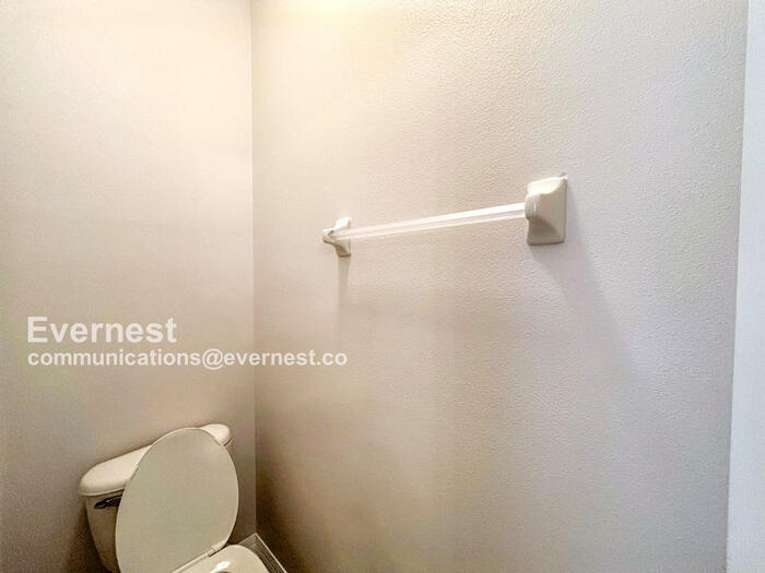 Building Photo - 9019 Edenshire Cir