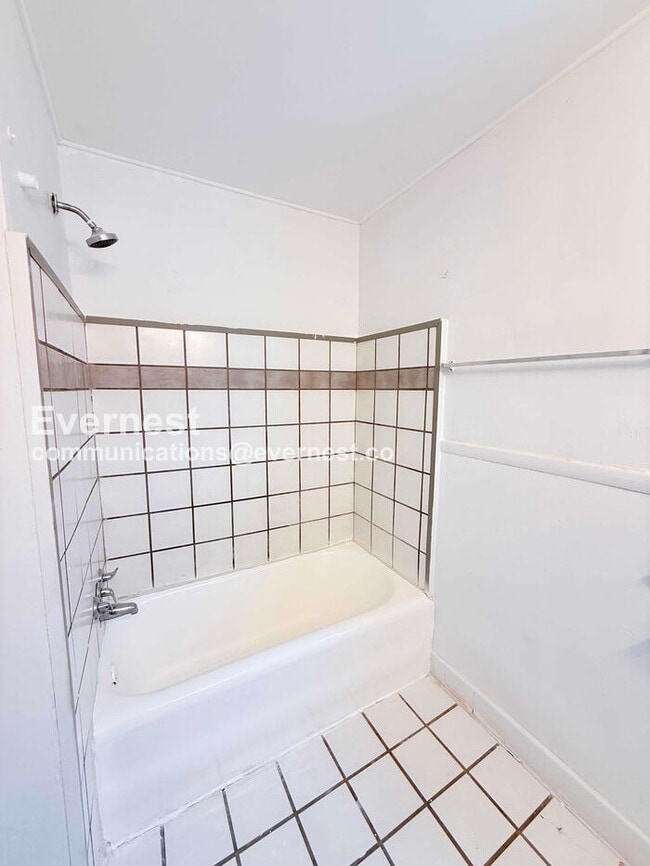 Building Photo - 14393 Strathmoor St