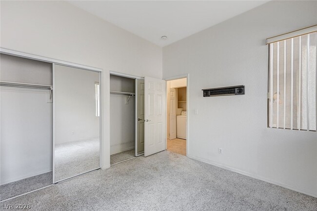 Building Photo - 9197 Grey Pebble Ct