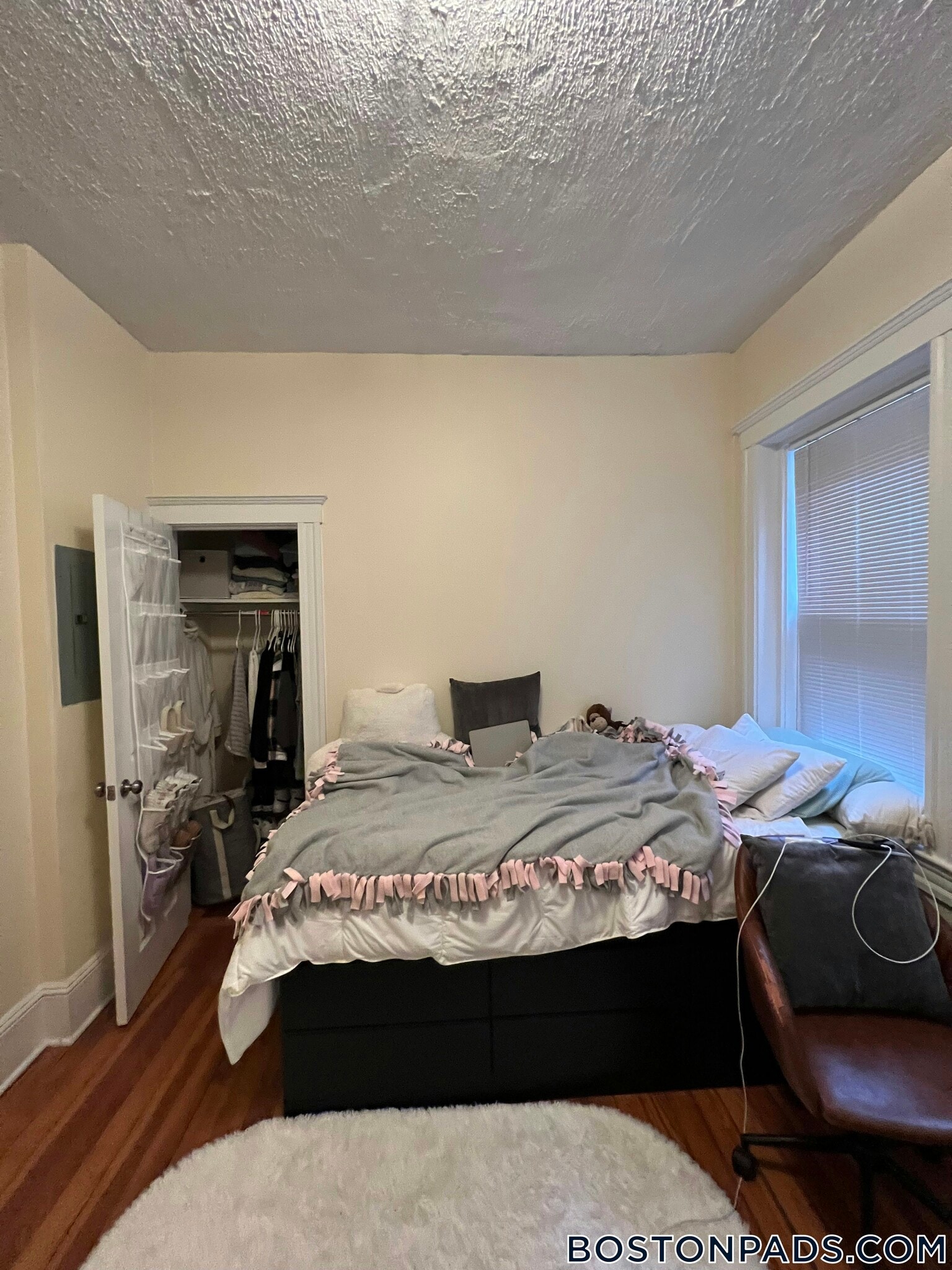 Building Photo - 883 Huntington Ave