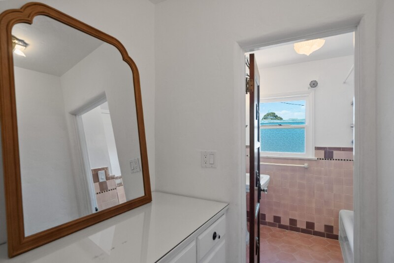 Building Photo - 848 17th St