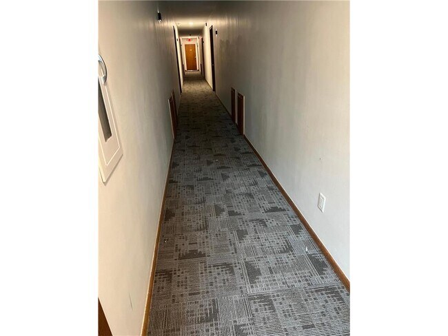 Building Photo - 2637 Pleasant Ave