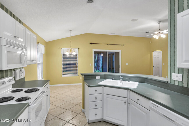 Building Photo - 2128 Pebble Creek Ln