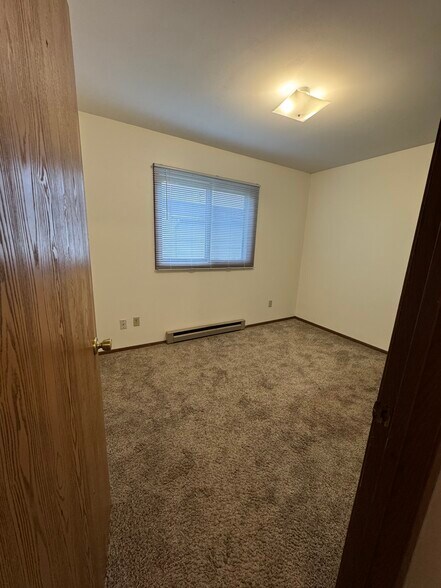 Smaller Bedroom - 836 Macomber St
