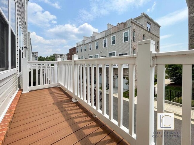 Building Photo - 9616 Wesbourne Dr