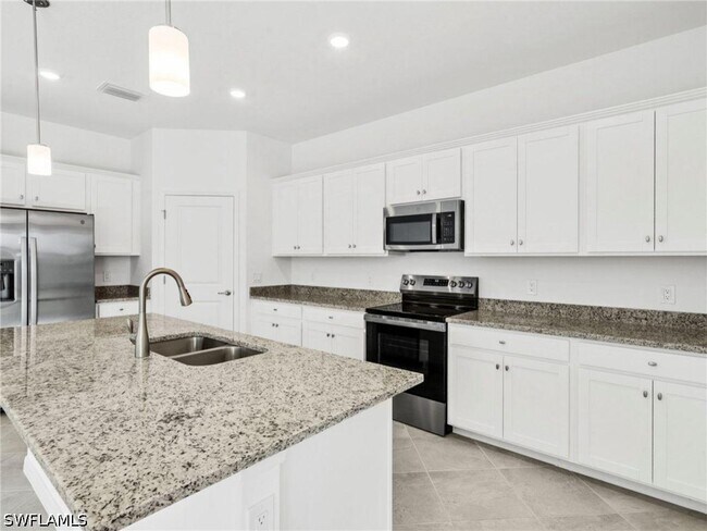 Building Photo - 14996 Palamos Cir