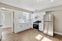 Building Photo - 715 E 258th St