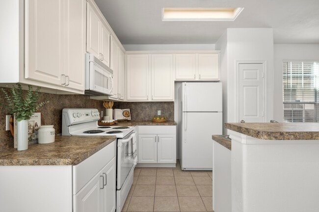 Building Photo - 2911 Hackamore Hollow Ln