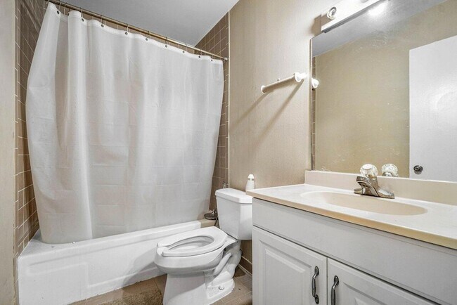 Building Photo - 2780 Norfolk Pine Ct