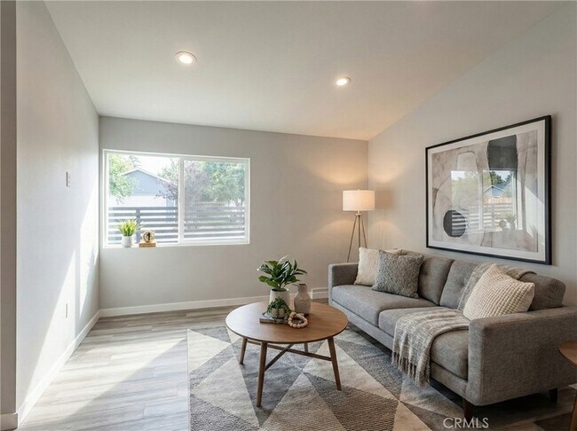 Building Photo - 8460 Nestle Ave