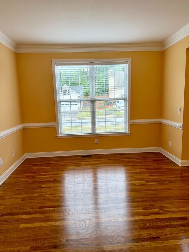 Building Photo - Stunning 5BR Retreat in Gated Village at Telfair