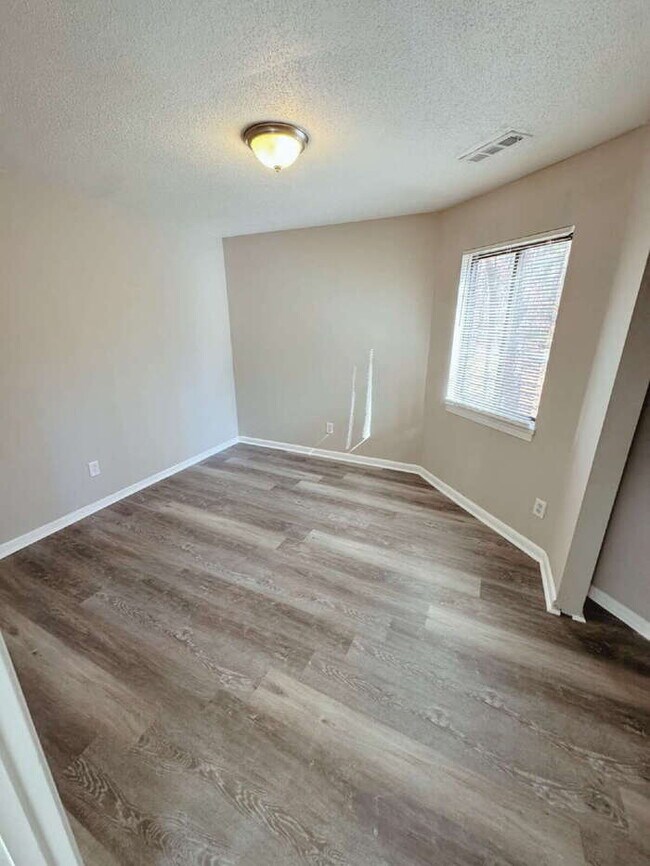 Building Photo - 2553 Terrace Trail