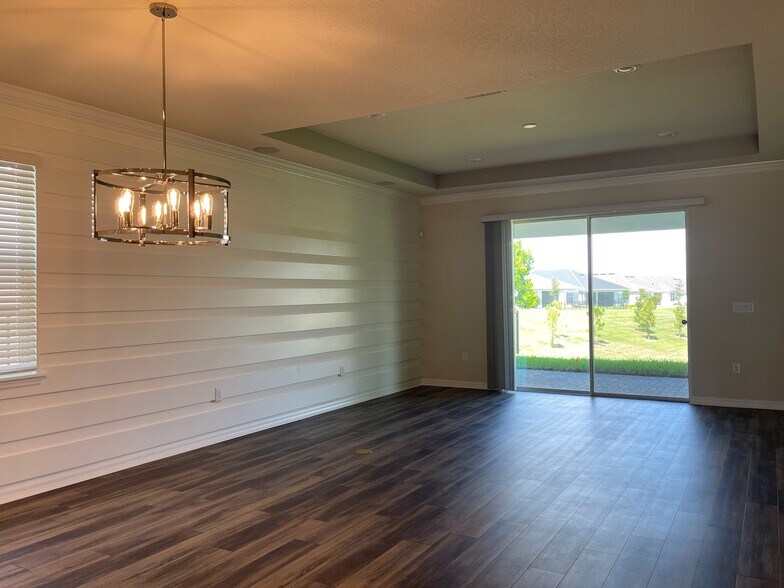Building Photo - 3276 Buoy Cir