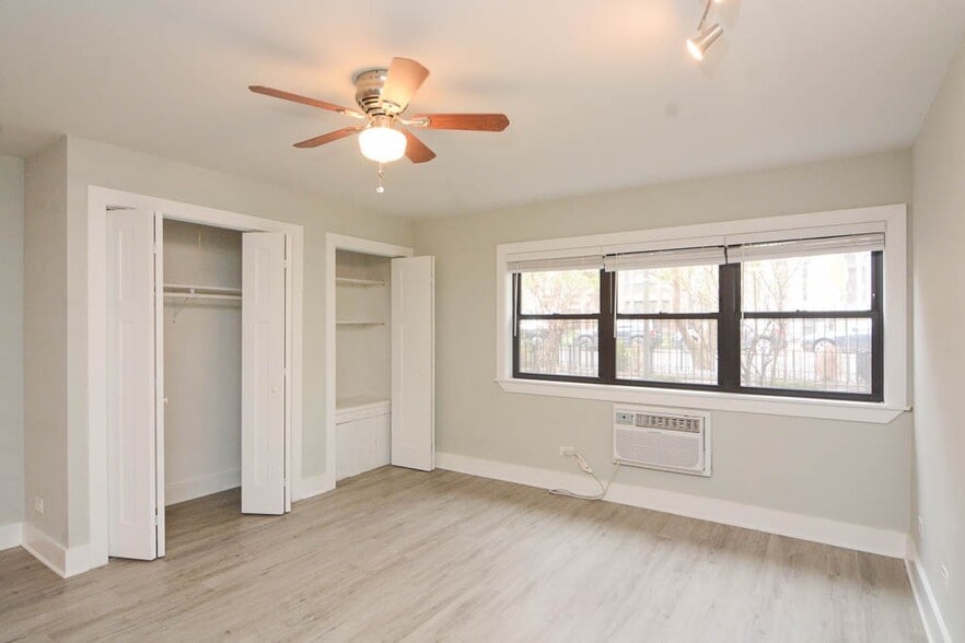 Building Photo - 1538 N Dearborn St