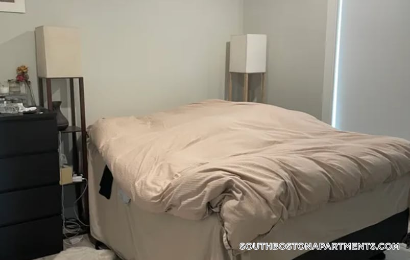 Building Photo - 200 Old Colony Ave