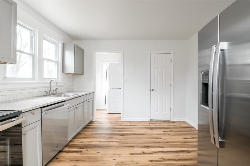 Building Photo - 2726 Alexander Ave