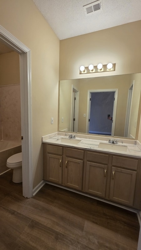 Building Photo - 3983 Gavick Dr