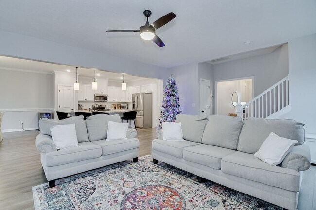 Building Photo - Haynes Station - 4 Bedroom 2.5 Bath