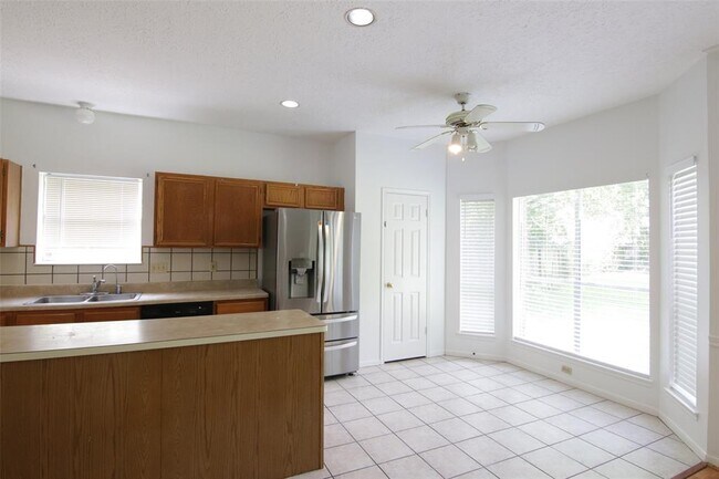 Building Photo - 1238 Manchester Cir