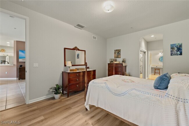 Building Photo - 17486 Old Harmony Dr