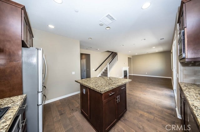 Building Photo - 5041 Menton Ln