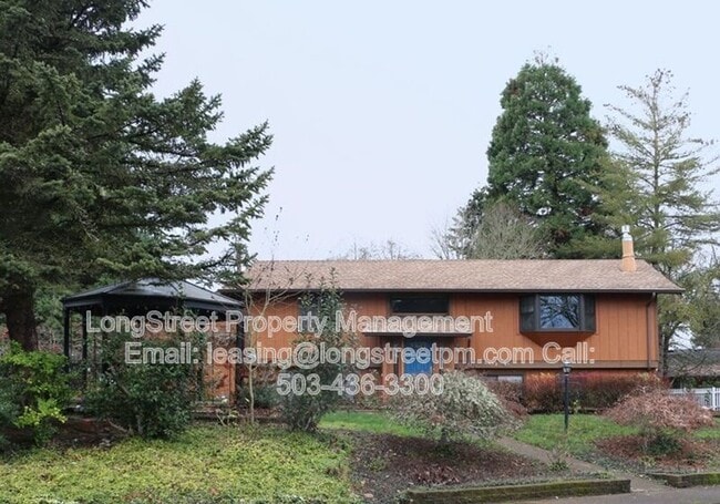 Building Photo - 1692 SW Reed Pl