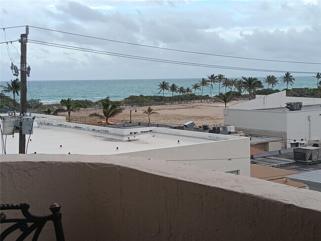 Primary Photo - 6801 Harding Ave