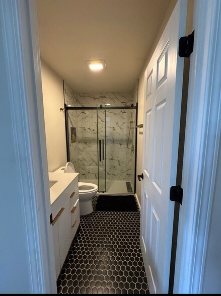 Building Photo - 18025 Lisbon Dr