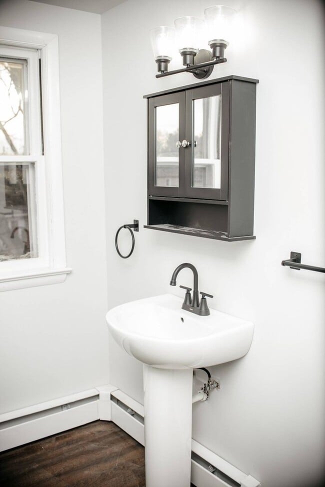 Building Photo - 130 N Grant St