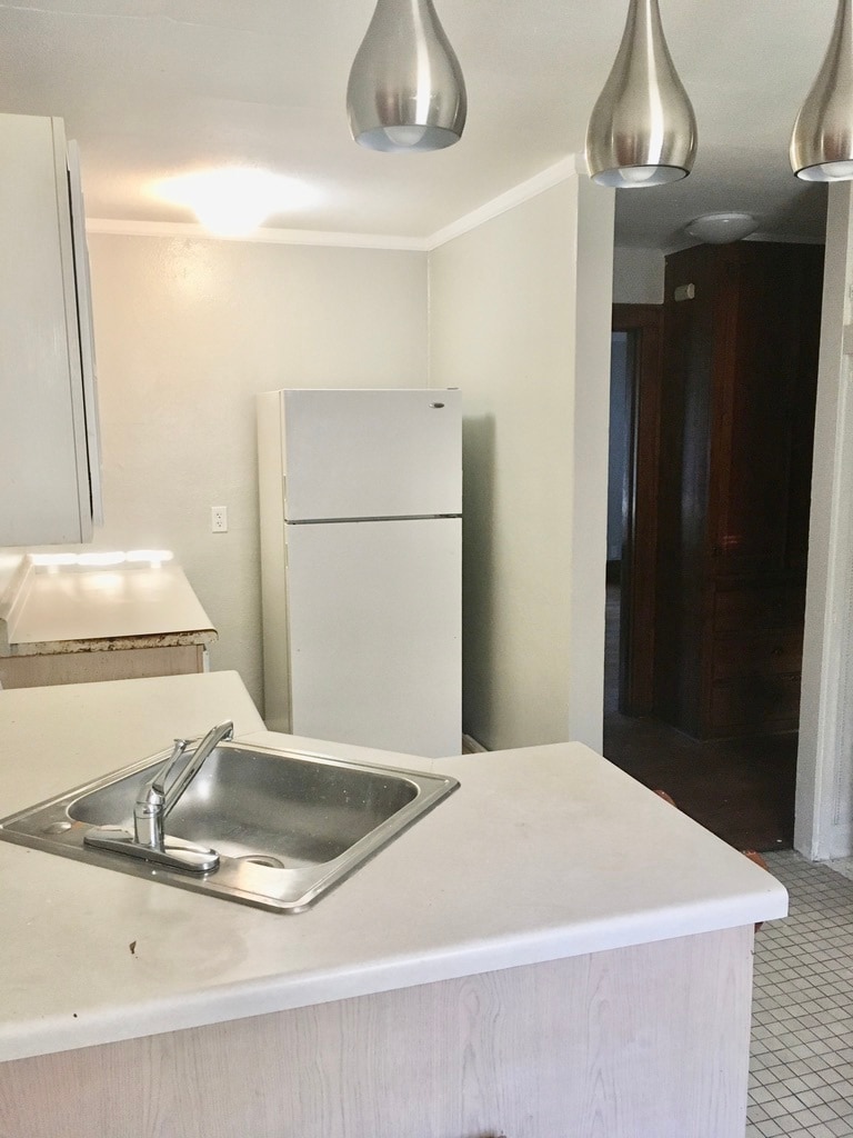 Building Photo - 1226 N Main St