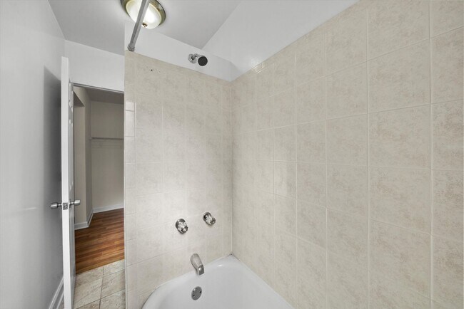 Interior Photo - Kenmore East Apartments