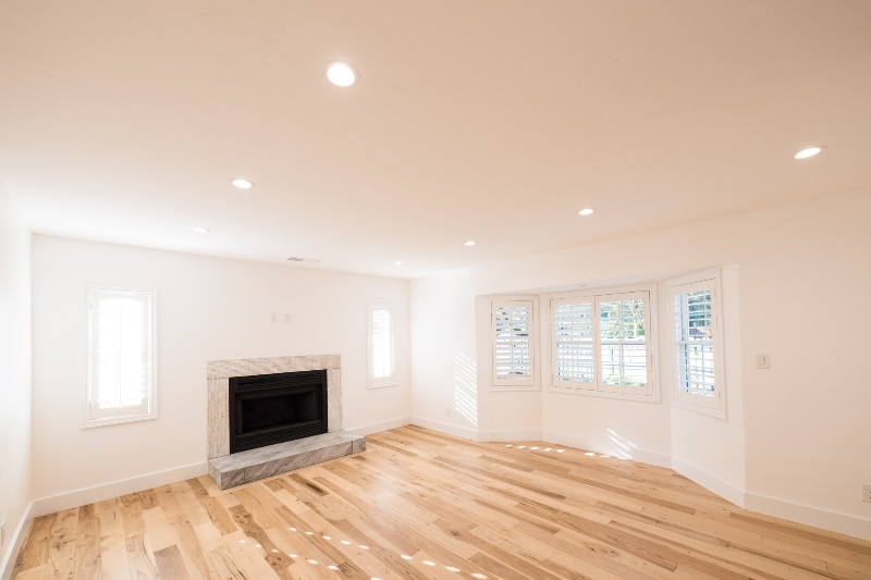 Building Photo - 421 Kahrs Ave