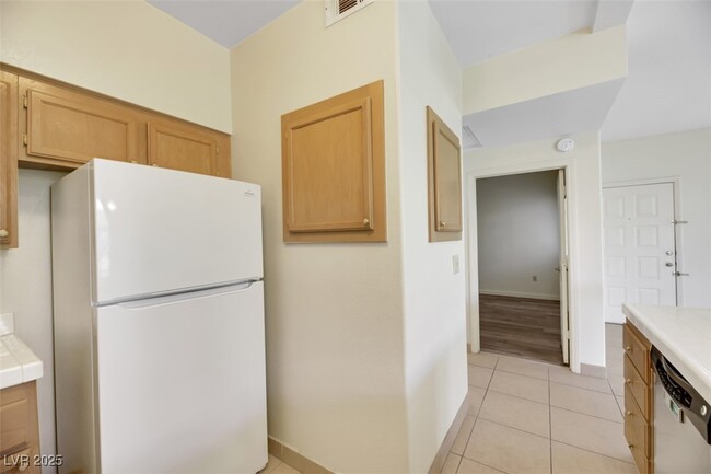 Building Photo - 2251 Wigwam Pkwy