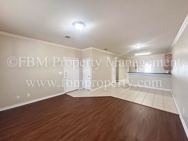 Building Photo - 616 Biloxi Dr