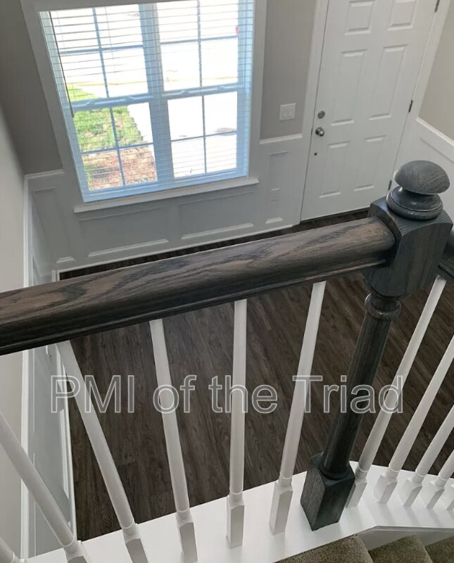 Building Photo - 868 Silver Leaf Dr