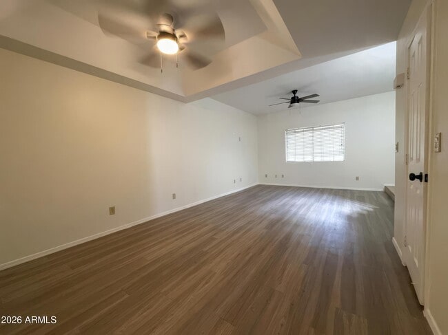 Building Photo - 170 E Guadalupe Rd