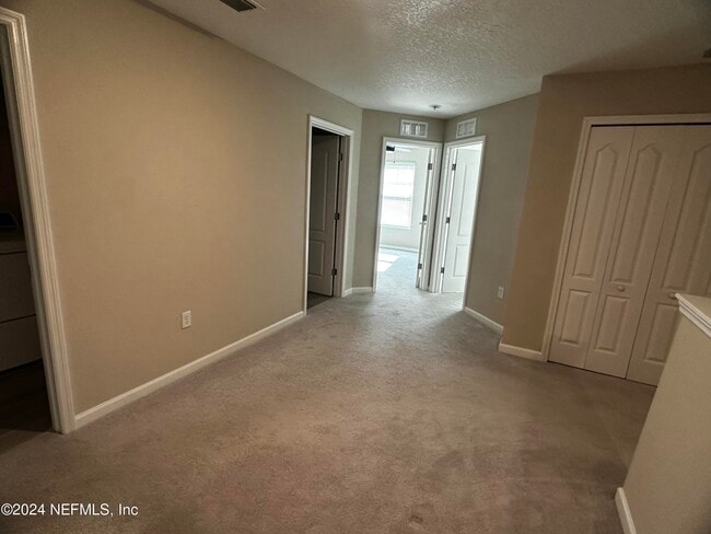 Building Photo - 7371 Palm Hills Dr