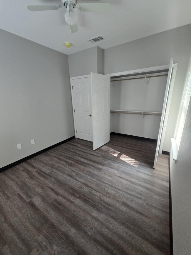 Building Photo - 1714 Sayers St