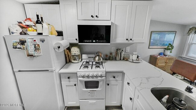 Building Photo - 4 Via Ripa Wy