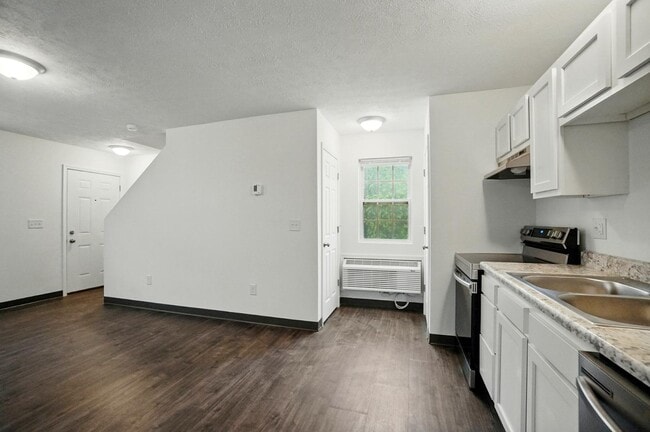 Building Photo - 501 Kristina Dr