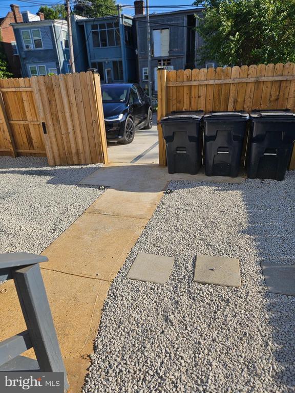 Primary Photo - 1223 Simms Pl NE