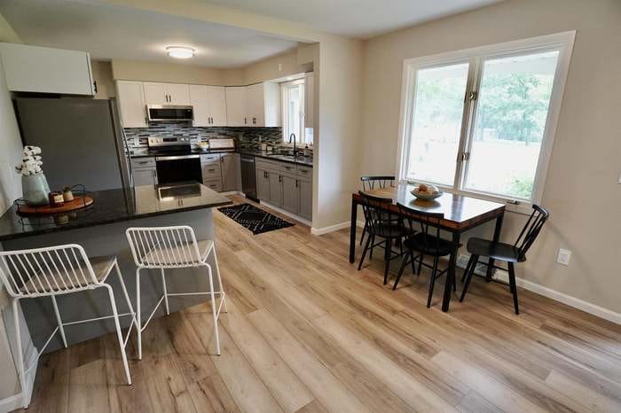 Building Photo - N6645 Fawn Cir