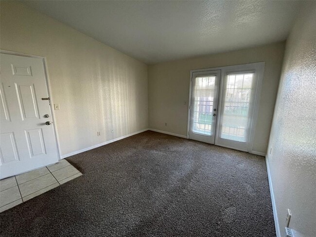 Building Photo - 2550 N Alafaya Trail