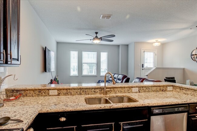 Building Photo - 1307 Mill Pond Ln