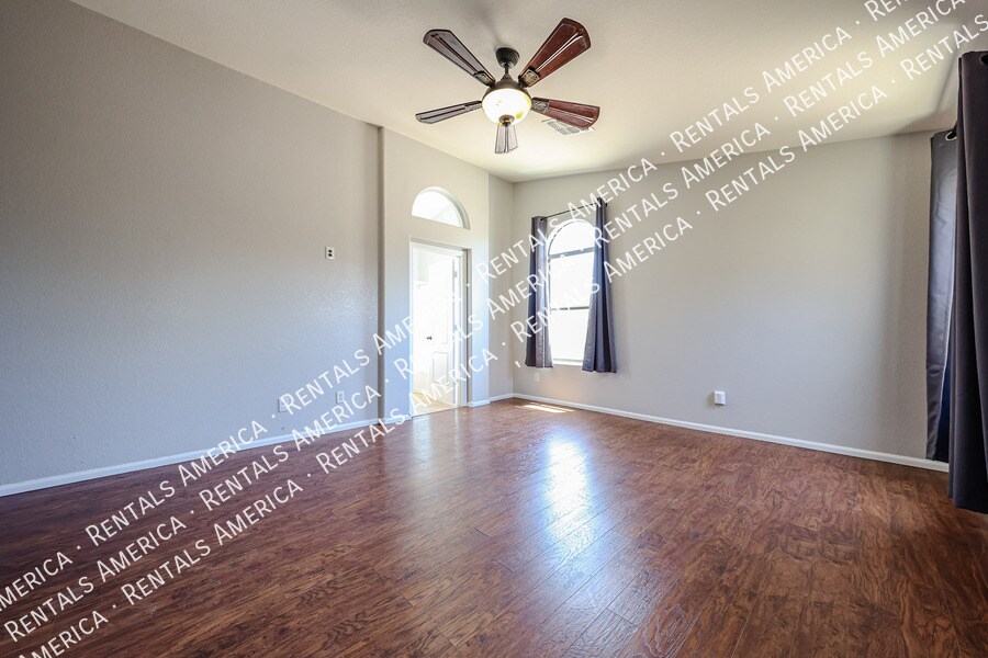 Building Photo - 51 W Hereford Dr