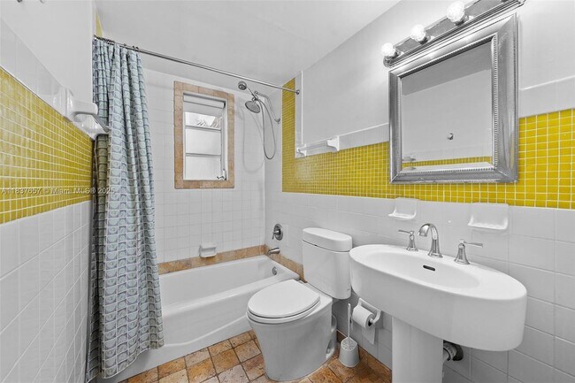 Building Photo - 1211 Pennsylvania Ave