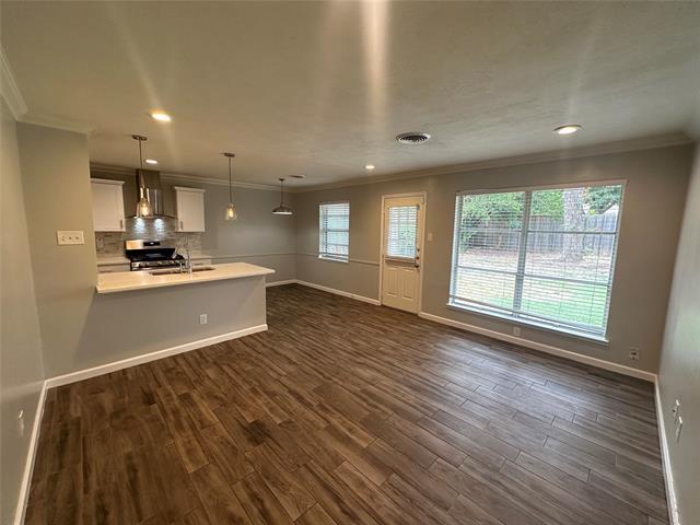 Building Photo - 102 Brookwood Dr