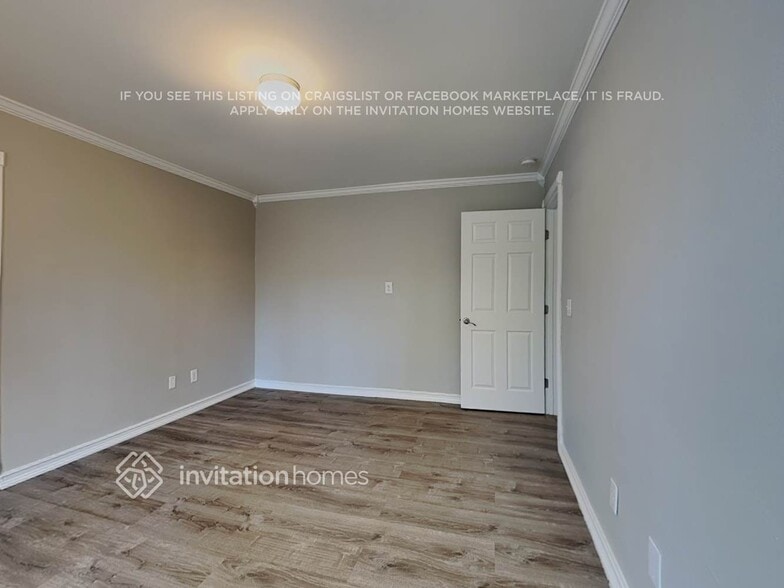 Building Photo - 524 Parnell Dr