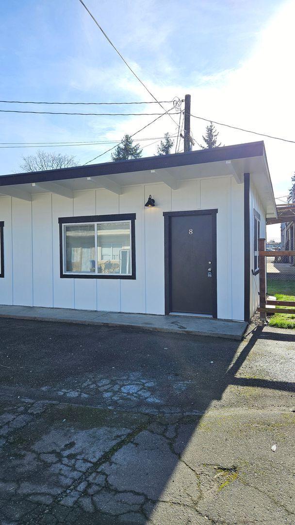 Building Photo - Parkland Cozy Studio ~on site laundry & parking