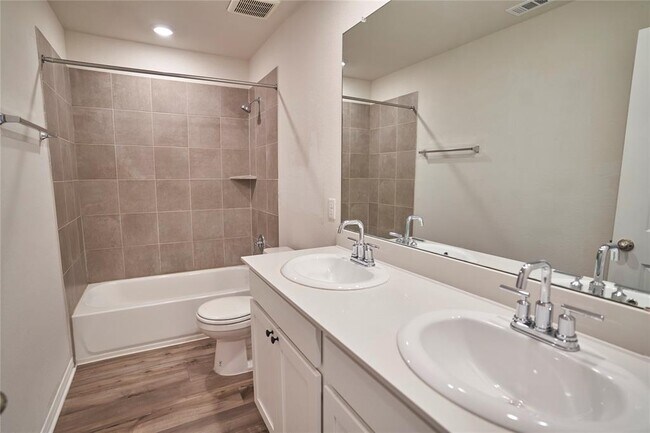 Building Photo - 3034 Mill Run Bnd